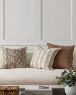 Norton Pillow Cover -Bloomingville Shop 20231206 SS Decor Pillows 016 T ce99962c b1c0 4b73 a5ab cbfaf0e85bf4