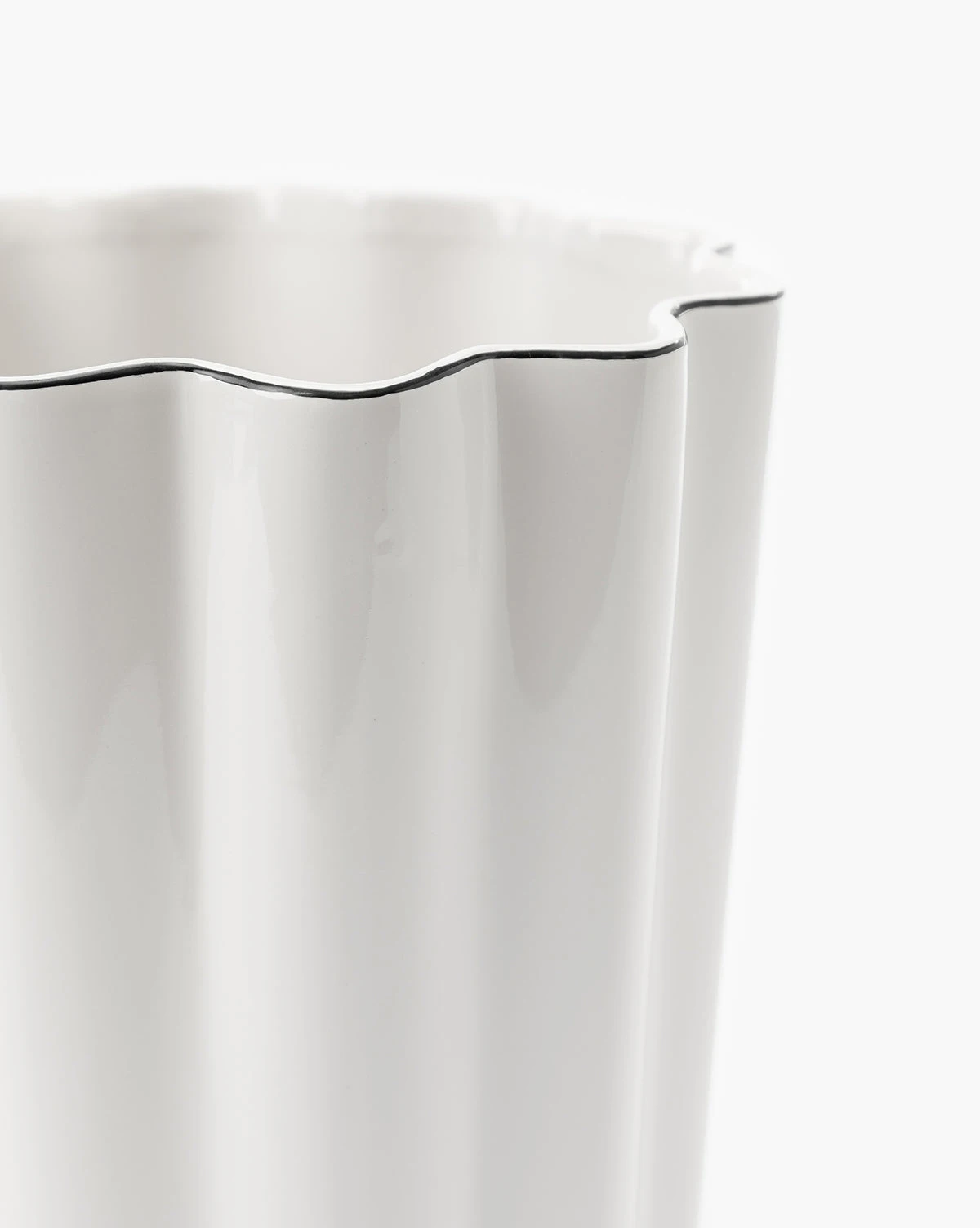 Bryer Waste Bin 5 Bryer Waste Bin - Image 3