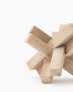 Cross Hatch Object -Bloomingville Shop CrossHatchObject MDCR1682 WHT OS D1