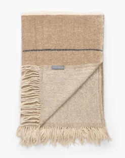 Murphy Silk Throw 9 Murphy Silk Throw -Bloomingville Shop MurphySilkThrow MBED0230 CRM OS D1
