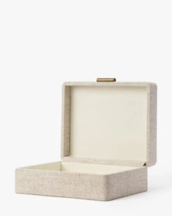 Natural Fabric Boxes 19 Natural Fabric Boxes -Bloomingville Shop NaturalFabricBoxes MDCR2720 OWH L D1 T