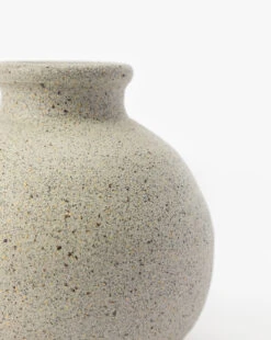 Norris Speckled Vase 9 Norris Speckled Vase -Bloomingville Shop NorrisSpeckledVase MDCR2757 GRY OS D1 T