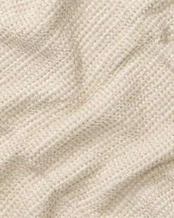 Stonewashed Waffle Cotton Throw 9 Stonewashed Waffle Cotton Throw -Bloomingville Shop StonewashedWaffleCottonThrow MBED0245 SND 50x70 D2