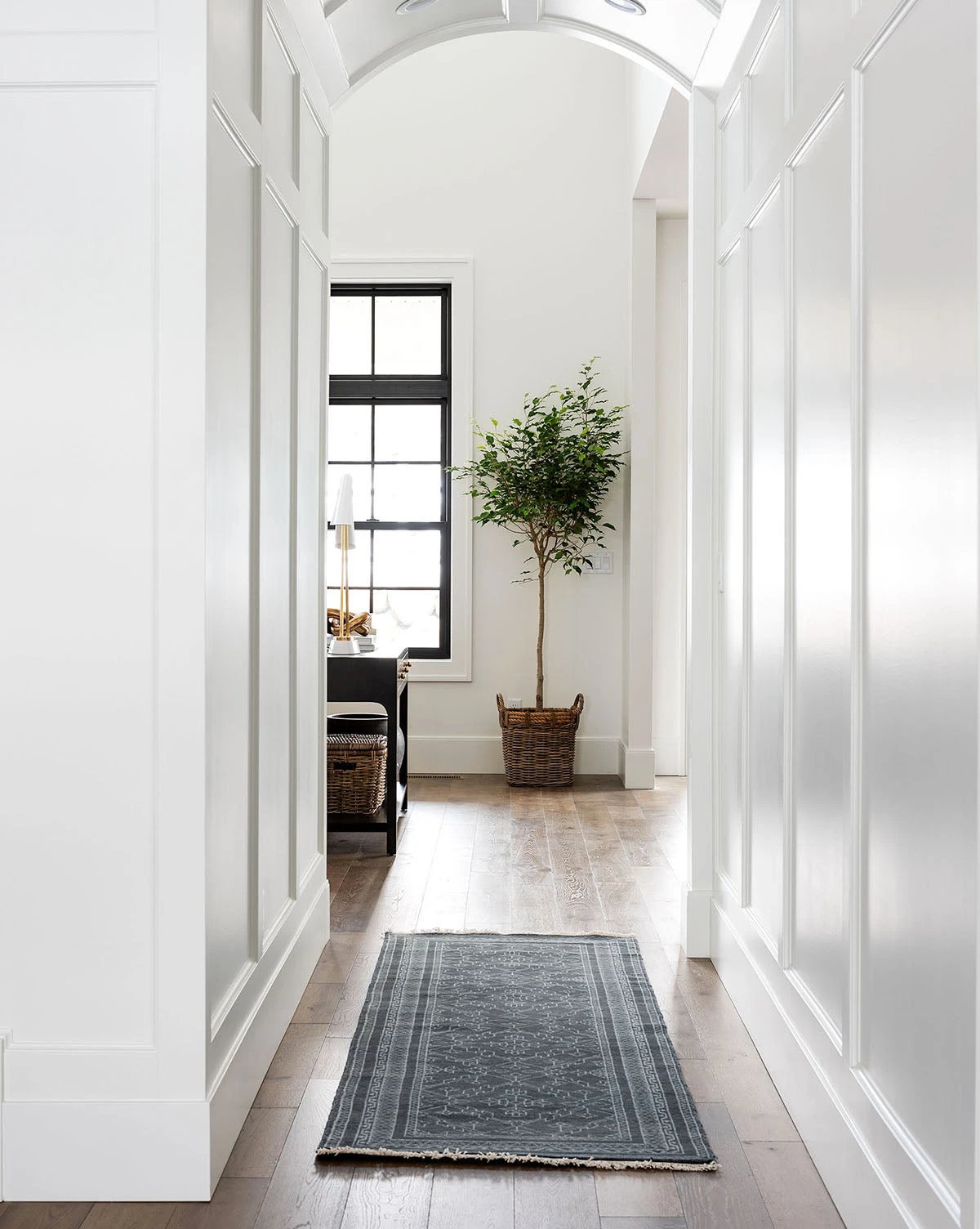 Kazan Hand-Knotted Wool Rug 5 Kazan Hand-Knotted Wool Rug - Image 3